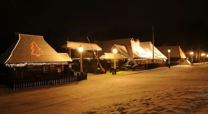 Zajazd-Camping-Skansen Pastewnik