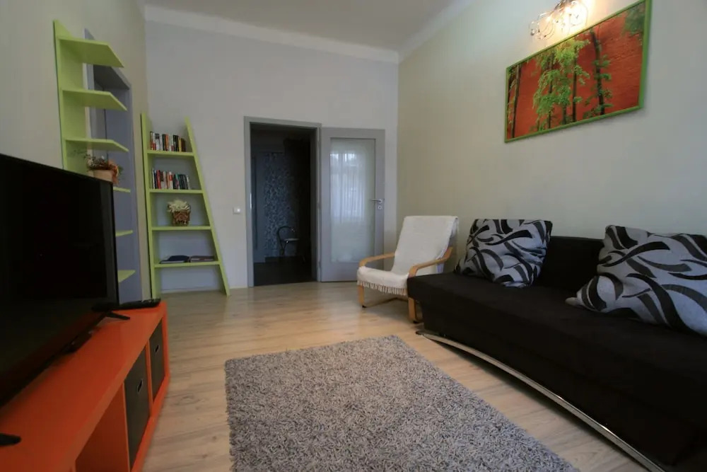 Apartment No. 21 I. P. Pavlova 34