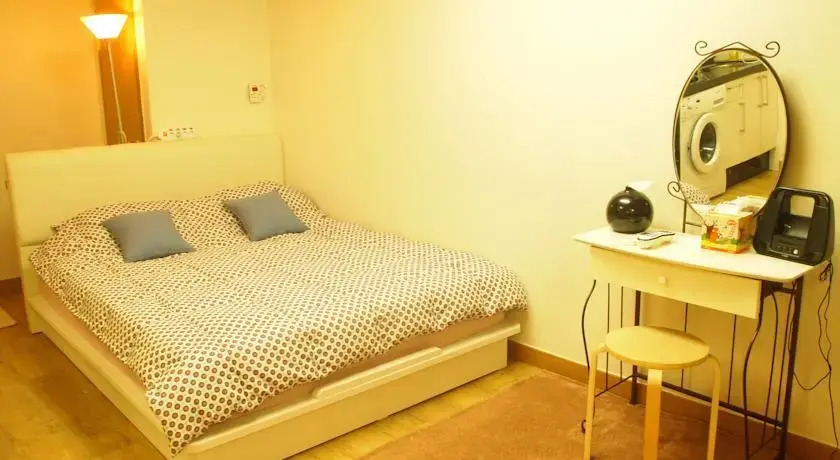 Town Guesthouse 4