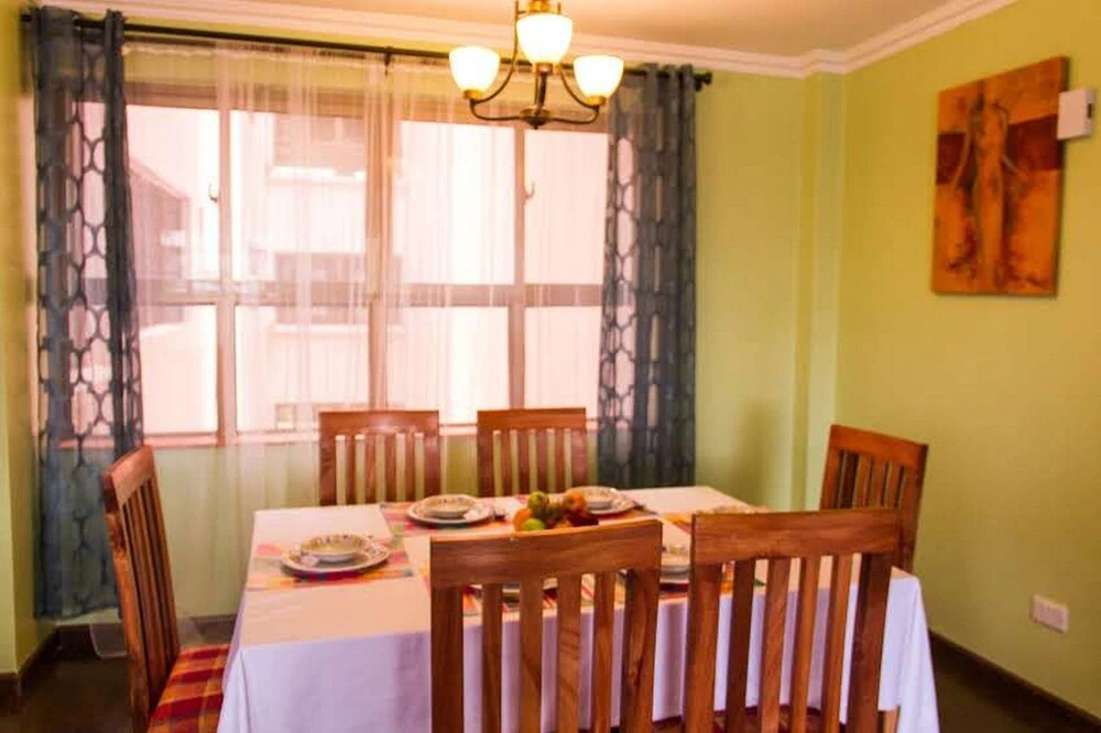 Huku Qwetu C5 City Breeze Apartment