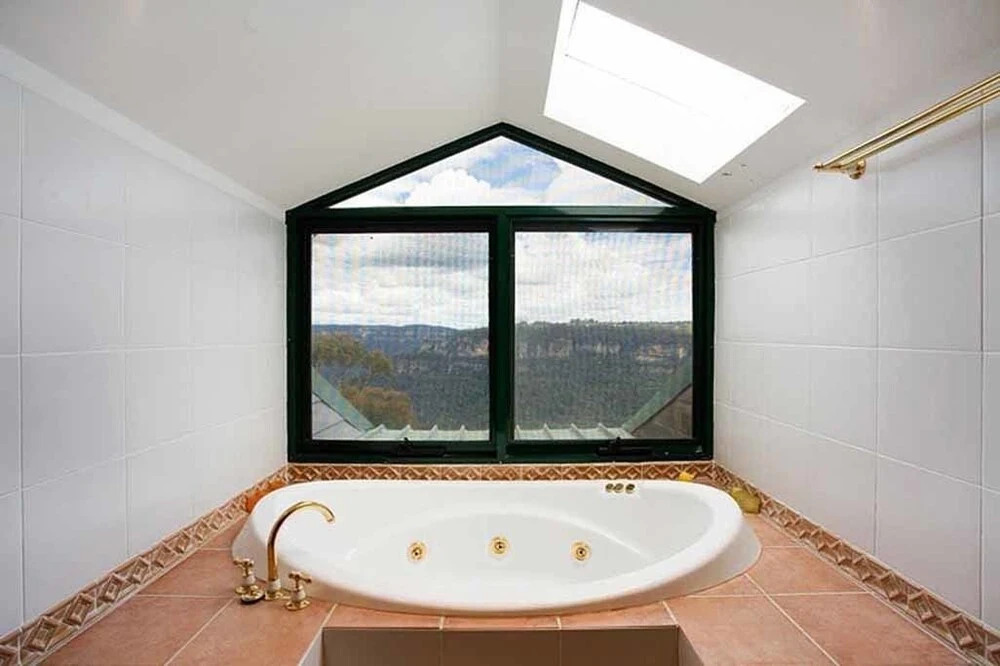 Grand Vista