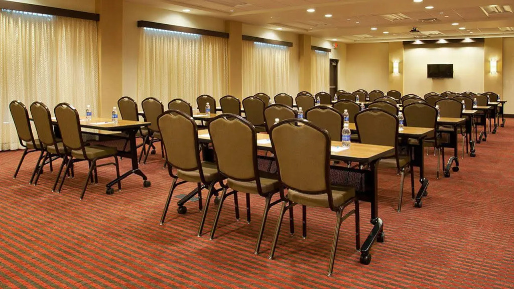 Hyatt Place at The Hollywood Casino / Pittsburgh - South
