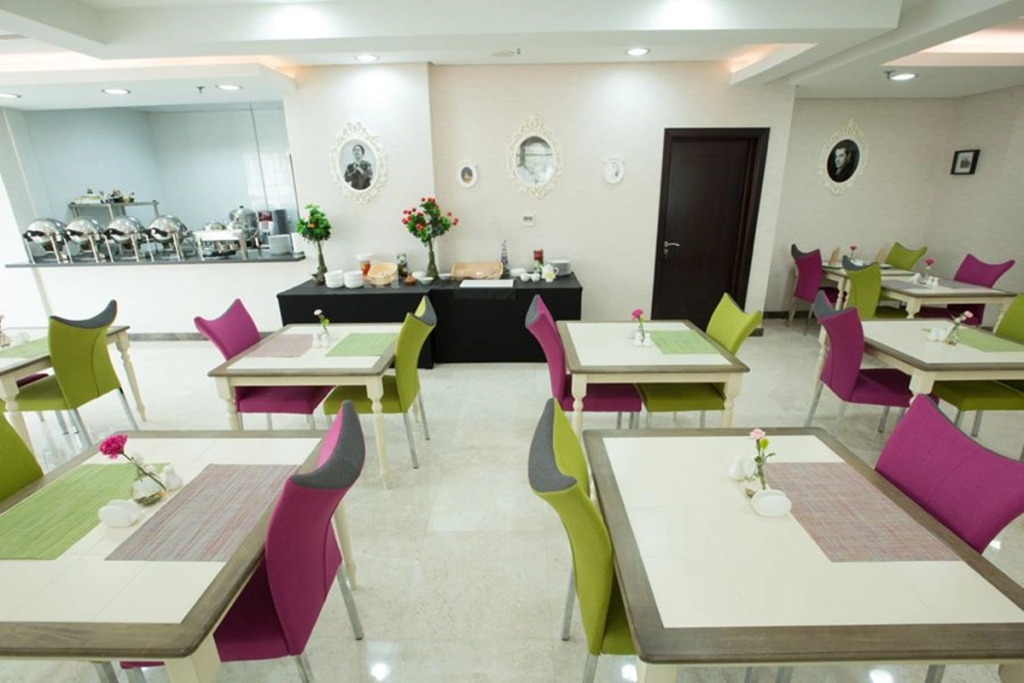 GREEN GARDEN HOTEL
