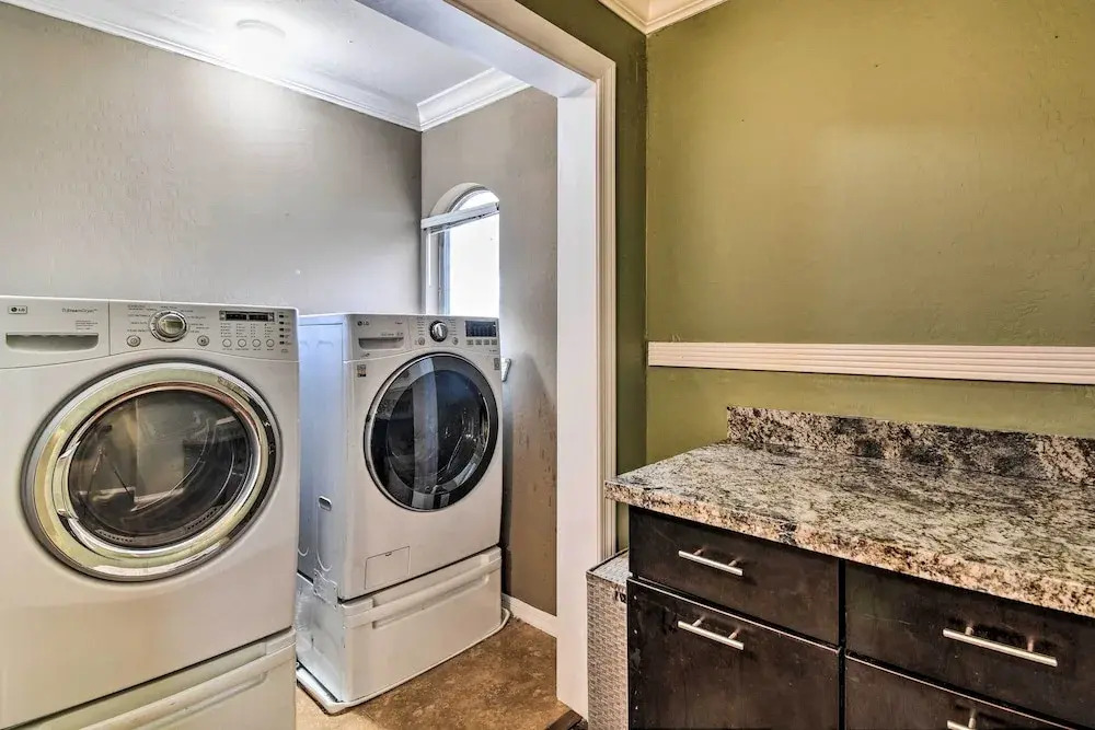 3 Mi to Golf: Home w/ Outdoor Oasis in Surprise