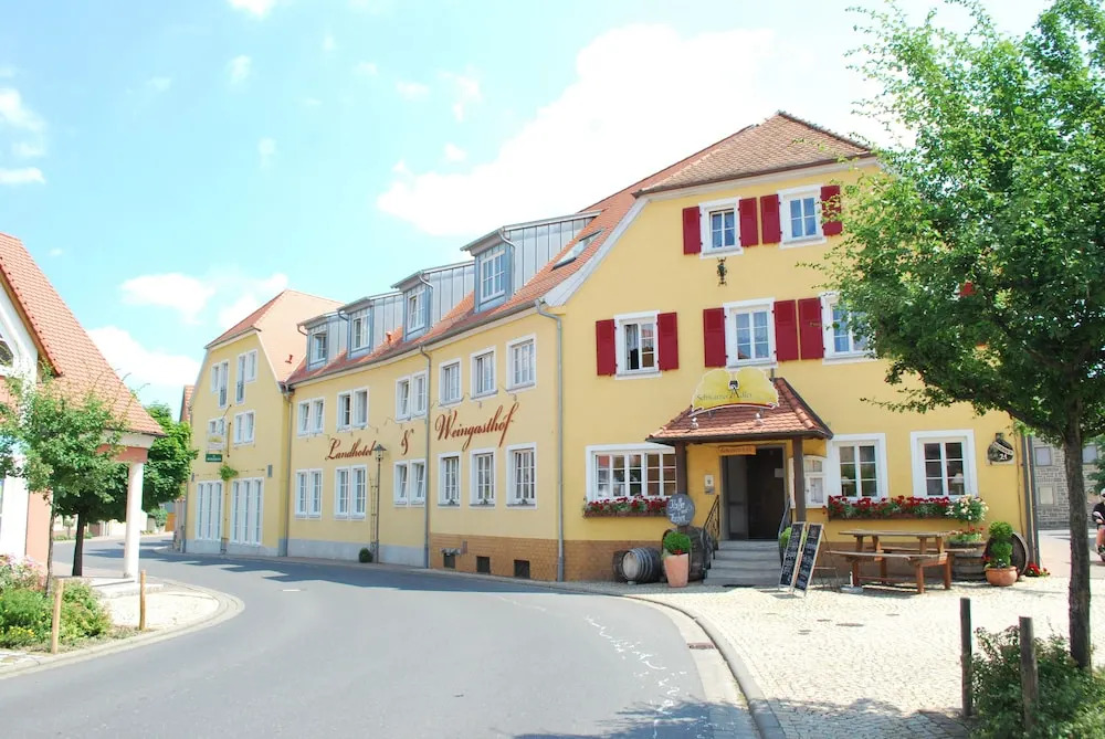 Landhotel und Weingasthof Schwarzer Adler
