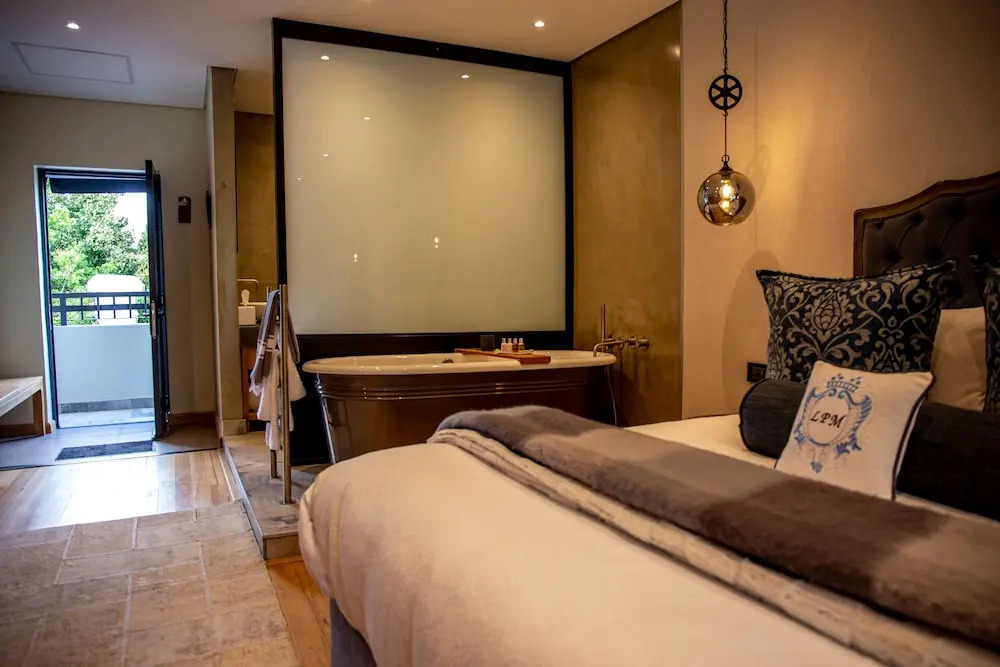 Le Petit Manoir Boutique Hotel