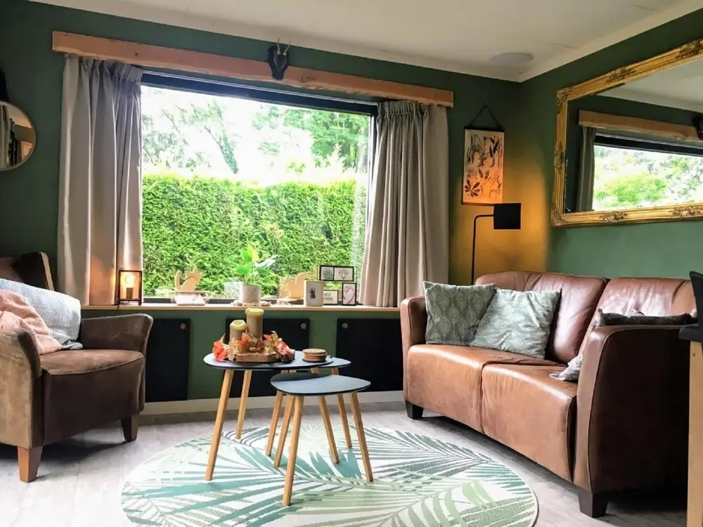 Chalet with balcony in Veluwe
