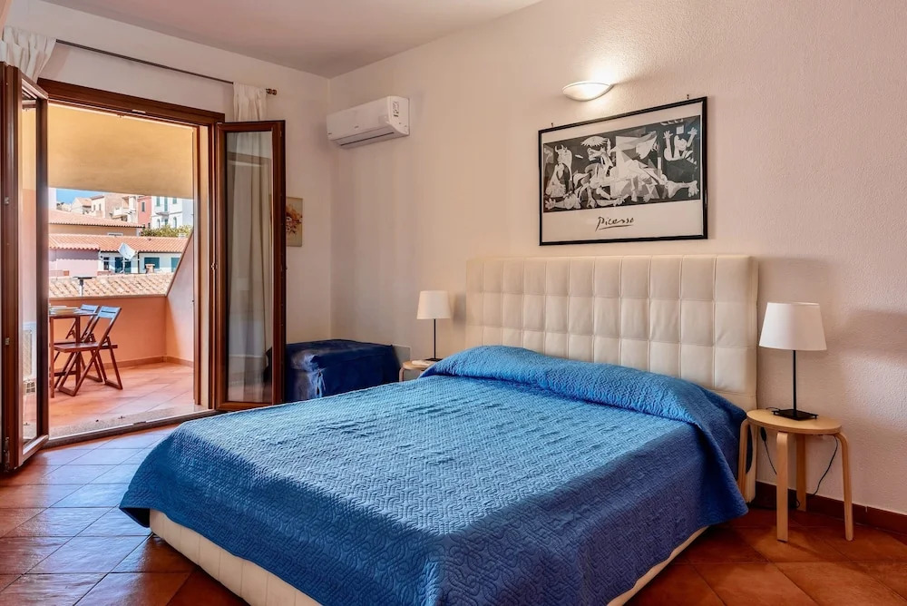 Residence con piscina a 300 mt dal mare
