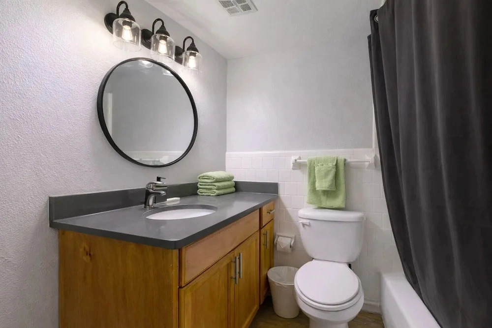 The Westshore by Stylish Stays