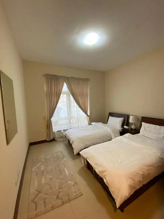 4 bedroom apt in king Abdullah economy city ابراج الشاطي