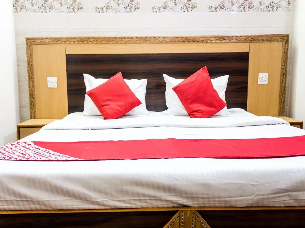 OYO 14061 Home Exotic 1BHK Khanyara Road