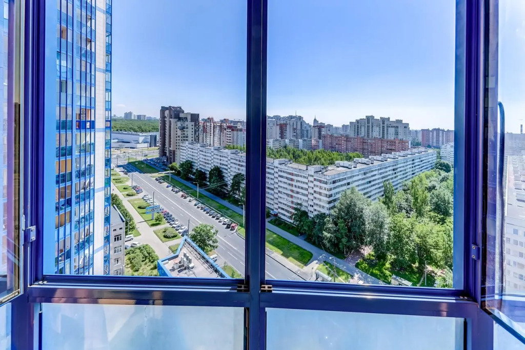 Паруса на проспекте Королёва 7