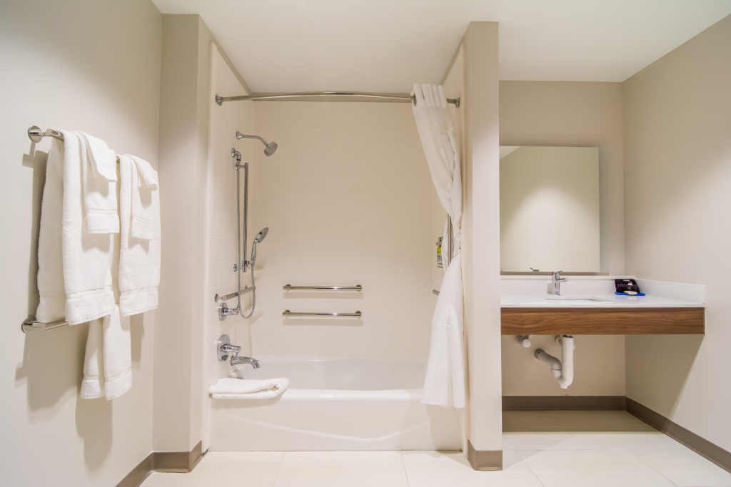 Holiday Inn Express & Suites - Asheboro by IHG