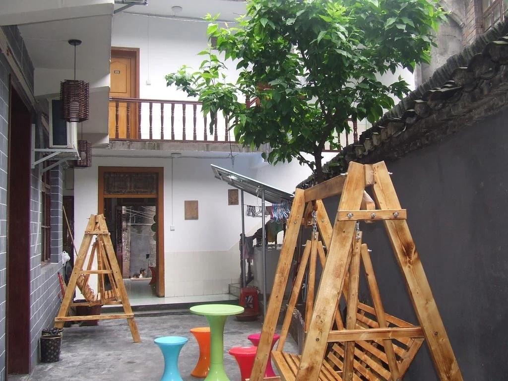 Yebuguisu Hostel