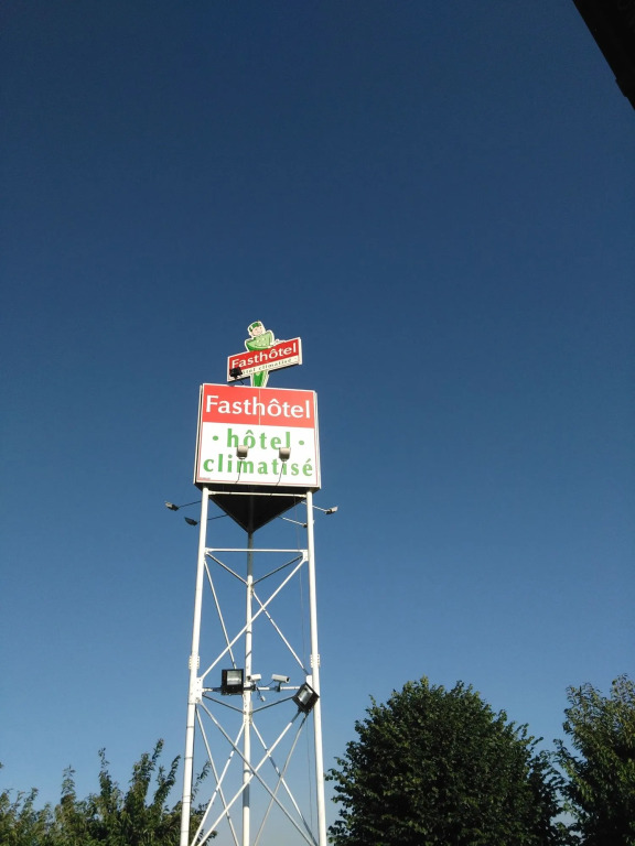 FASTHOTEL Le Mans Nord Saint-Saturnin - UN FH CONFORT