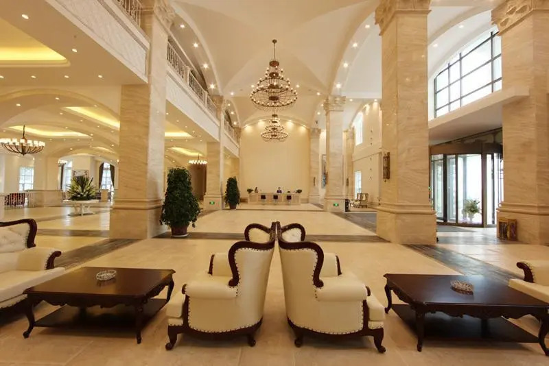 Blue Sky Hotel Yantai