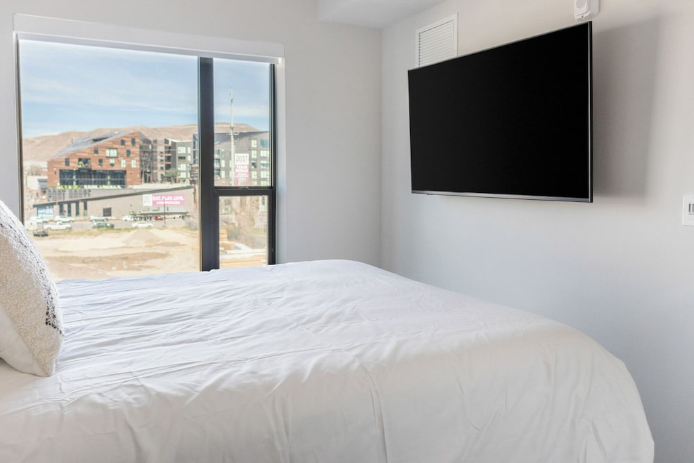 Landing Furnished Apartments near Downtown Salt Lake