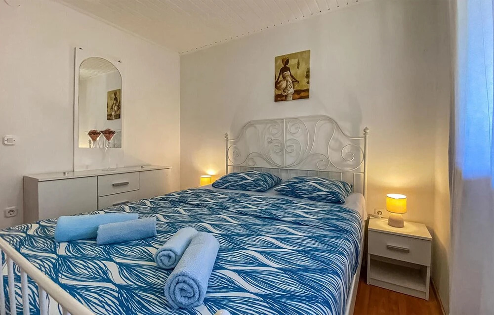 Awesome Home in Barban With 1 Bedrooms