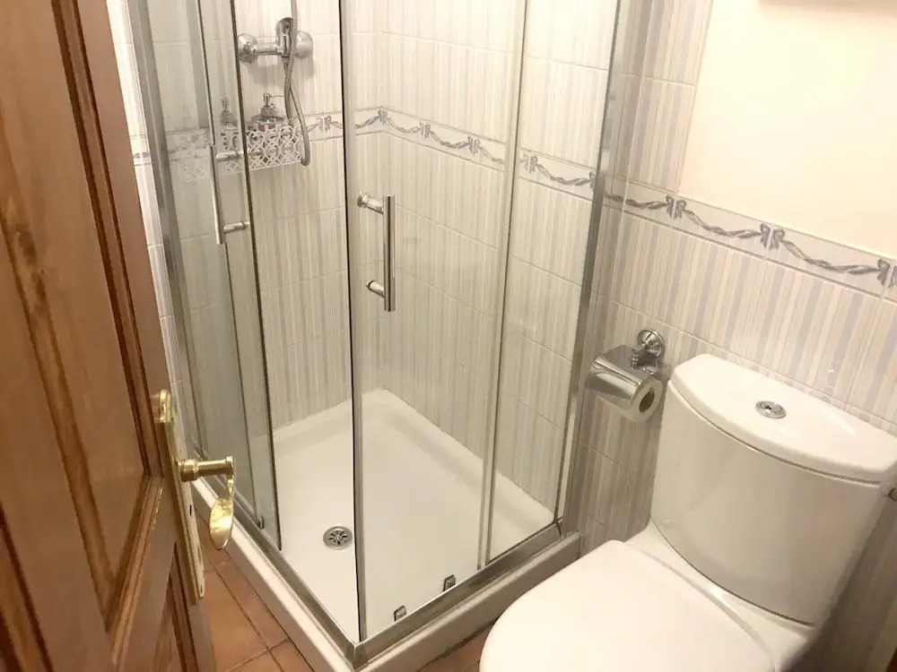 House With 6 Bedrooms in Molinaseca, With Wonderful Mountain View and Wifi