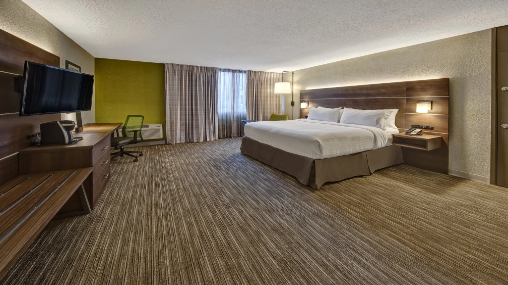 Holiday Inn Express Louisville Airport Expo Center by IHG