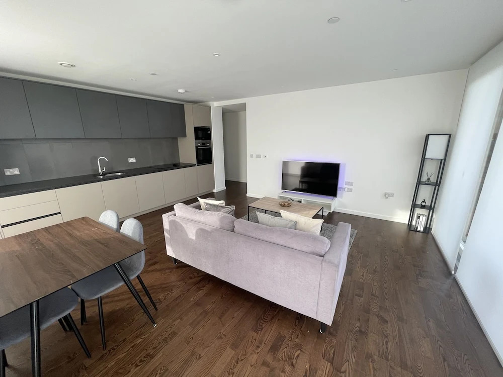 Immaculate 2bed Apartment in London - City Views