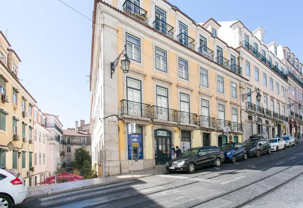 Chiado Deluxe Gem 4bdr Amazing apartment