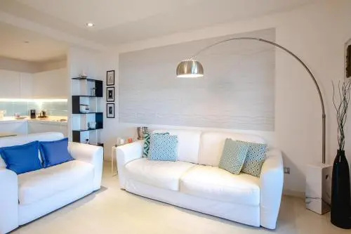 Portopiccolo Avolare Apartments in panoramic terrasses, beach included