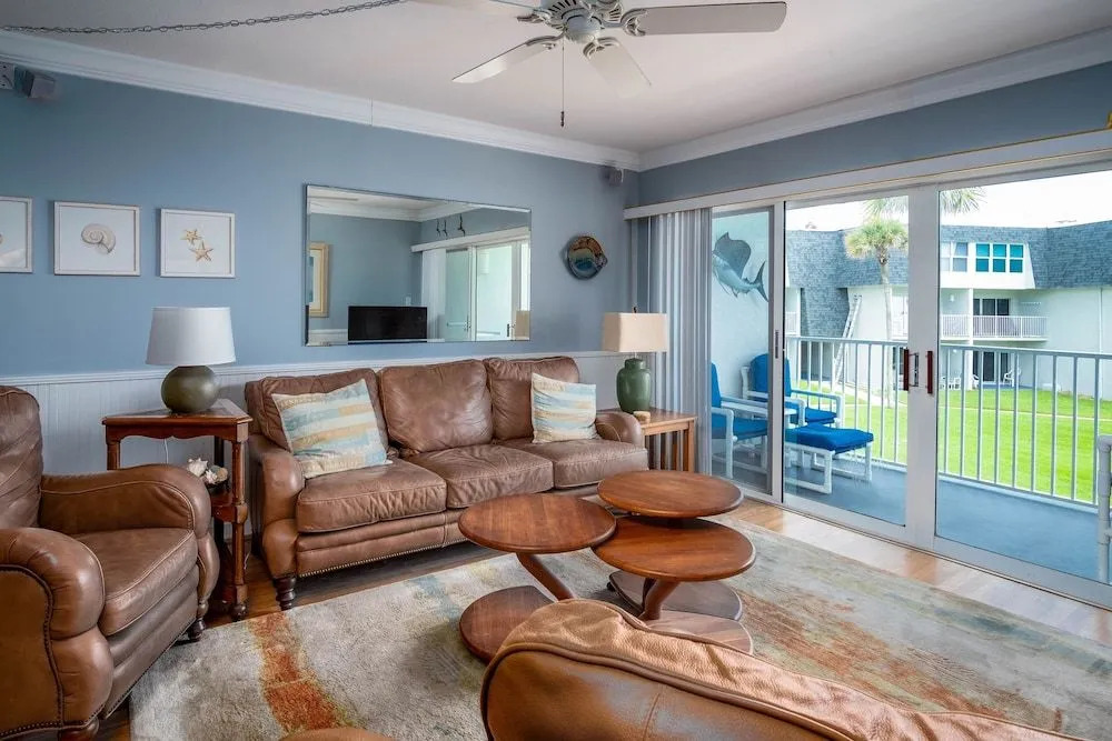 Salty Hippo - 2Br Condo