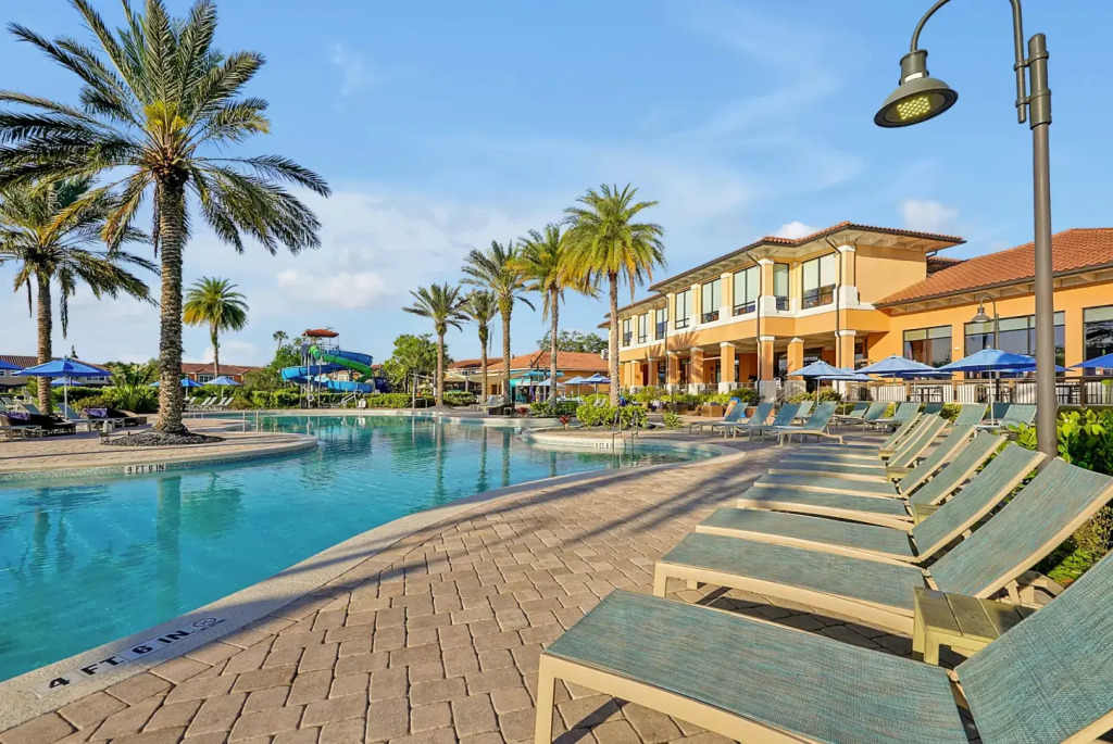 Regal Oaks Resort Vacation Townhomes by IDILIQ