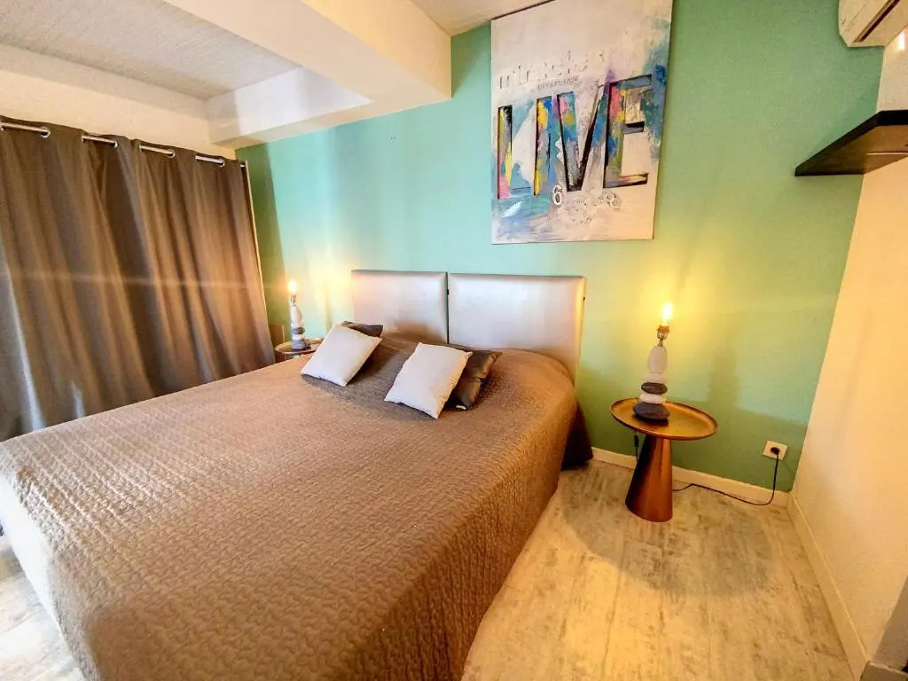 Casa Dina, beautiful sea view 10 min walk from the beach