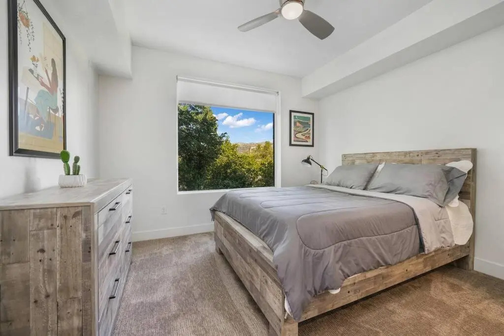 Luxe Downtown PentHouse with Amenities 76
