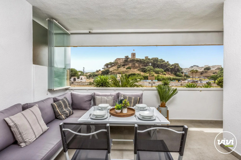 Rio in Fuengirola with 3 bedrooms and 2 bathrooms