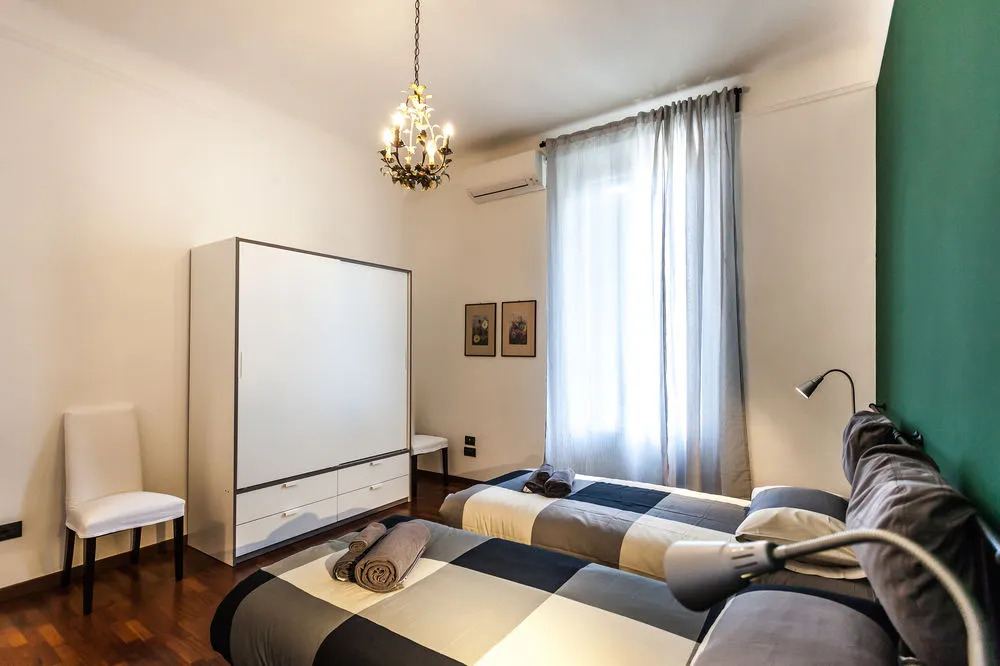 Temporary House - Milan Stazione Centrale
