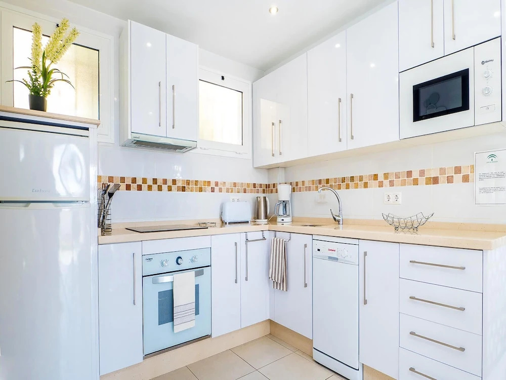 Dona Lola Macarena - Beautiful Frontline beach house between Fuengirola and Marbella - CS100