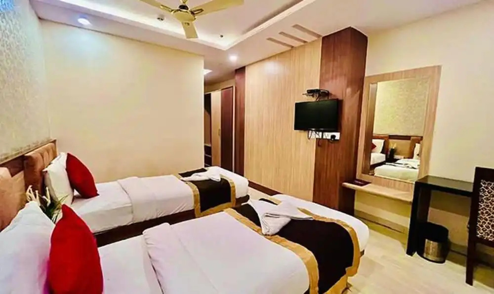 Fabhotel Prime Sm Deccan Park