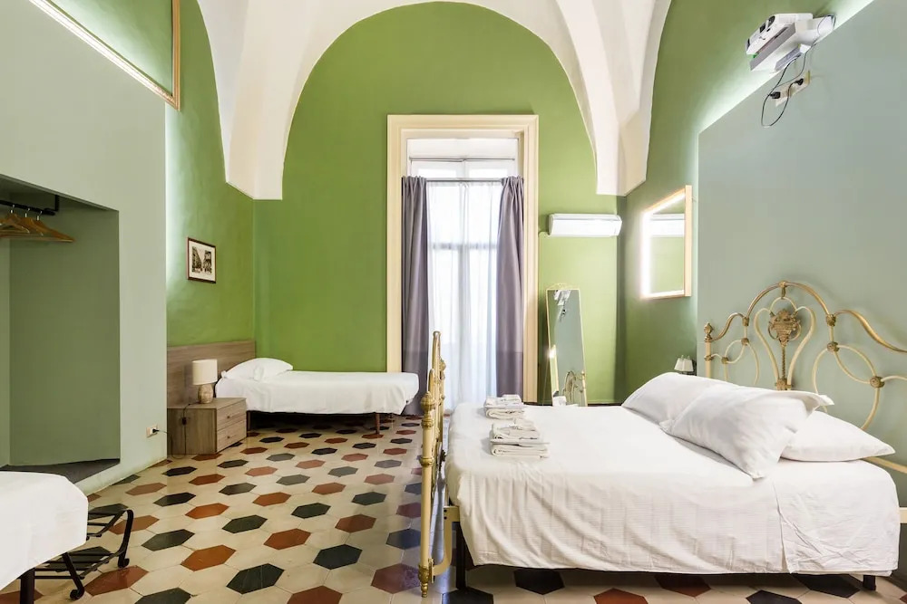 Lets B&B