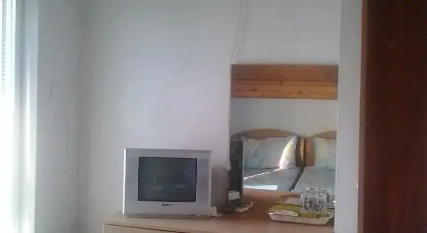 Summer SZ Guest House
