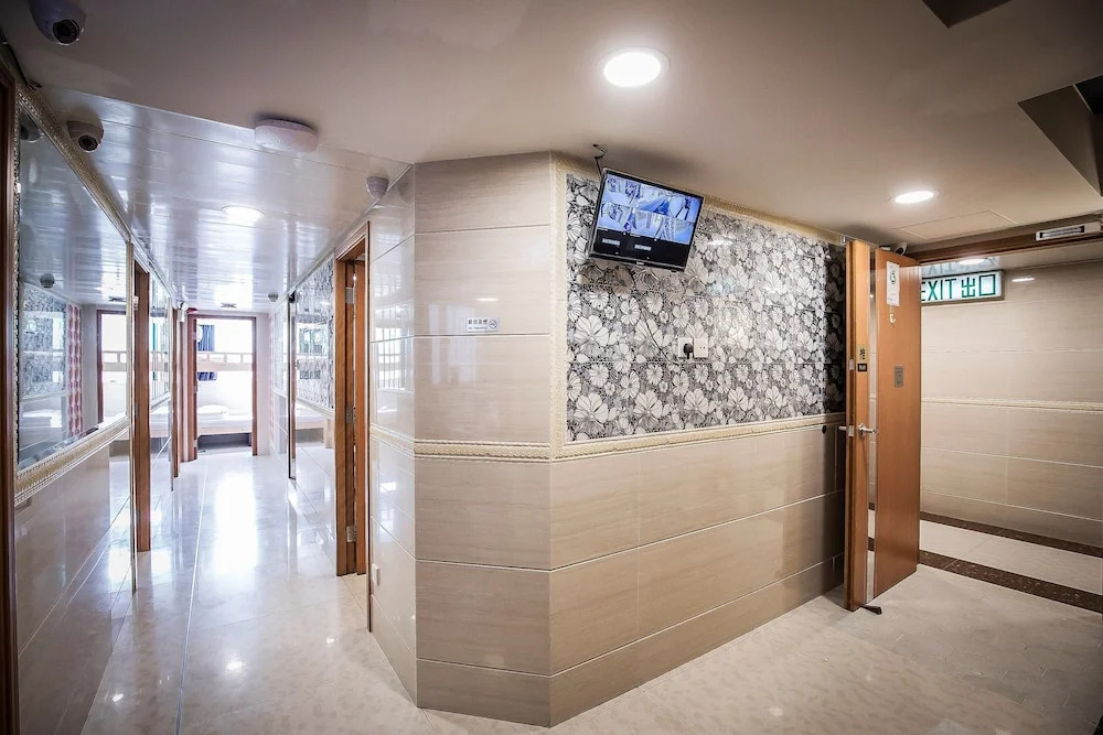 Tsim Sha Tsui Hotel