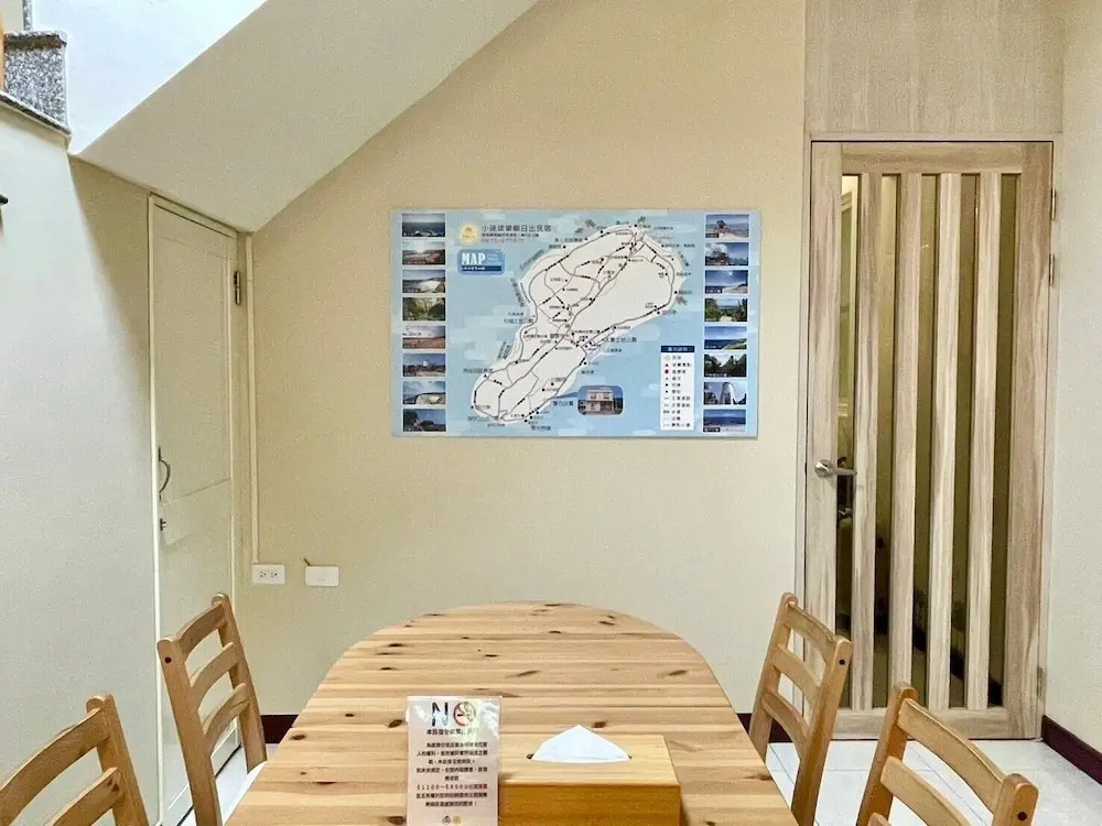 Small Ryukyu Loju sunrise Inn
