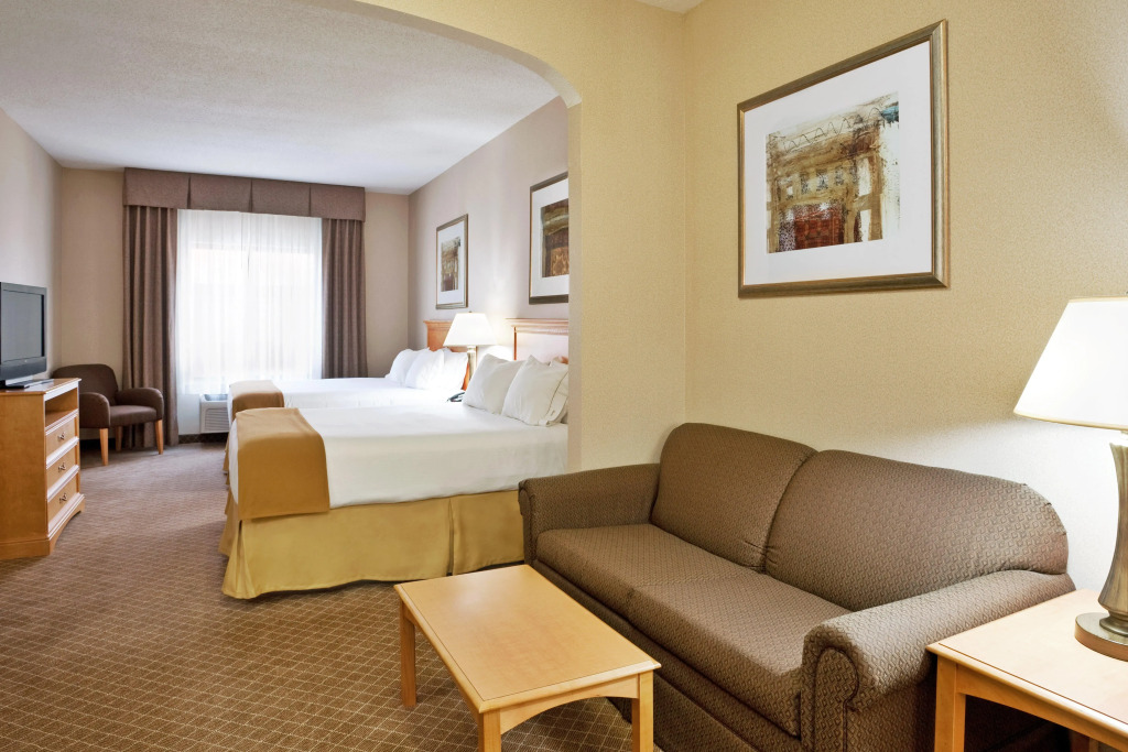 Holiday Inn Express Hotel & Suites Chesterfield - Selfridge Area by IHG
