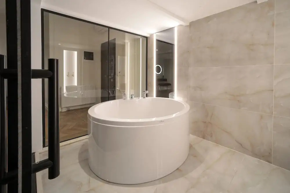 Gatto Residence
