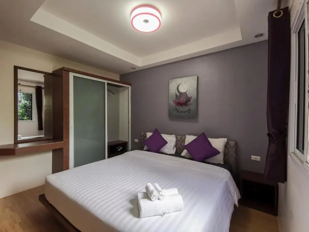 Harmony Naturist Resort Rawai Phuket 18yr minimum age only nudist nake d FKK