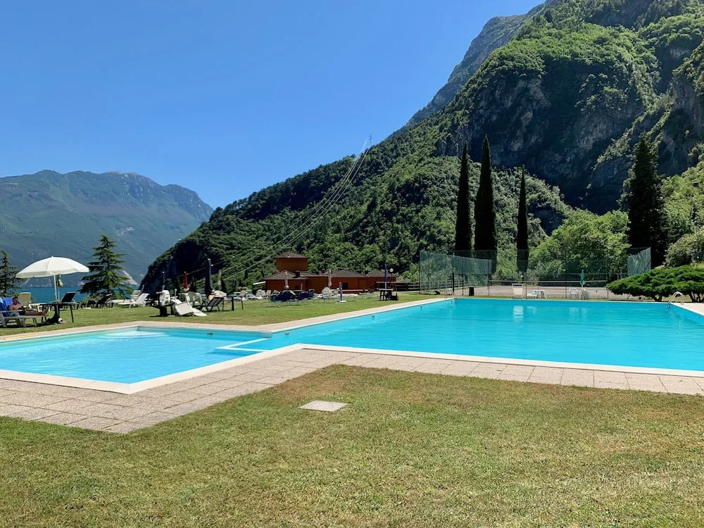 Sky&Pool Dom