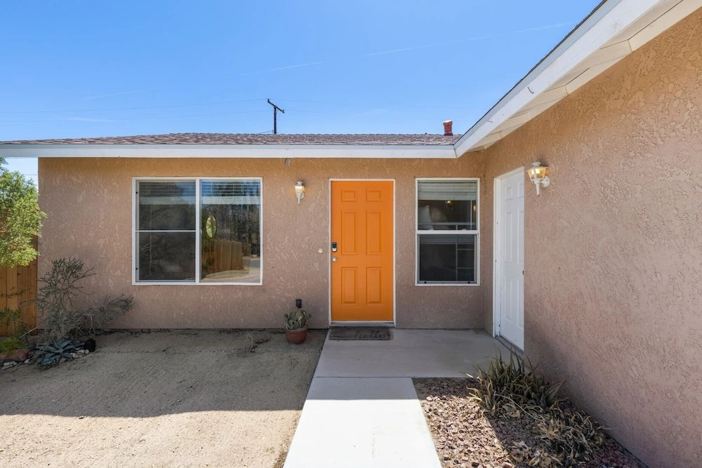 Serenity Sands - Hot Tub, Bbq And Fire Pit! 3 Bedroom Home by RedAwning