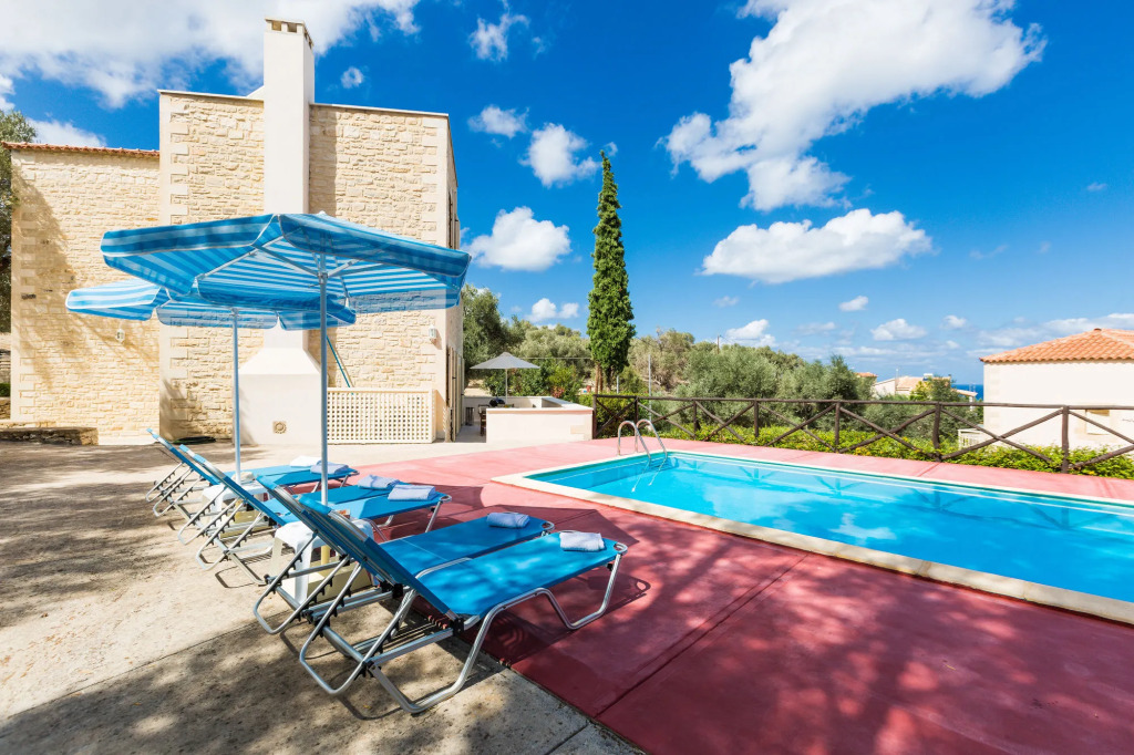 Maroulas Villa Estate