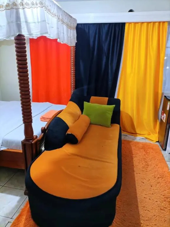 VicLux Studio, Harlequins hotel Suites woodley, Ngong road