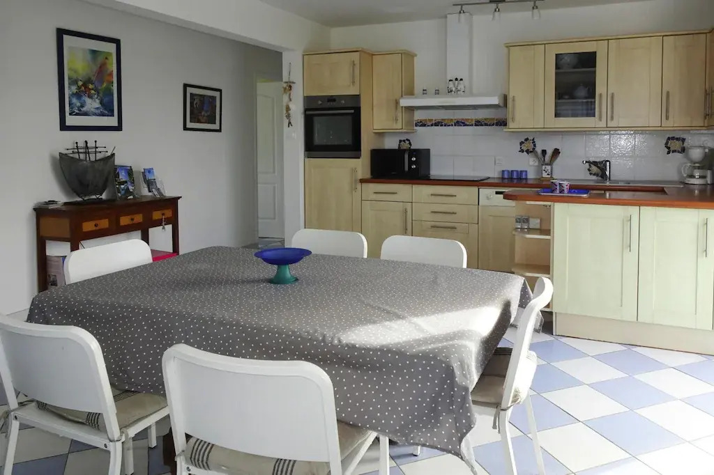 Holiday Home in Le Guilvinec Near Sandy Beach