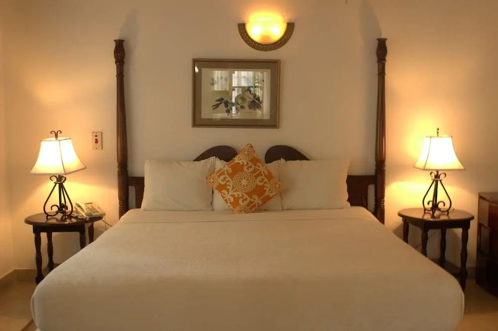 Paradise Negril 7 Mile Beach Kingsize Cottage