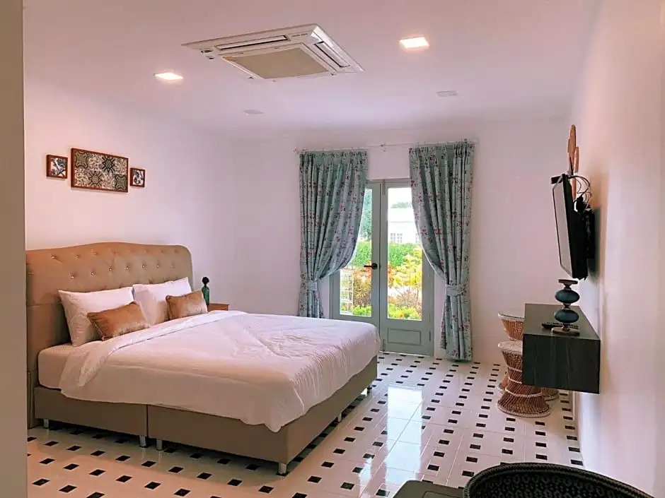 Bunga Café And Resort