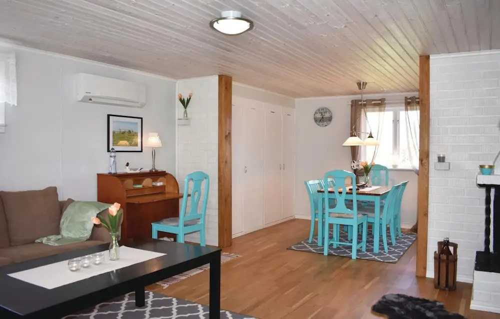 Three-Bedroom Holiday Home In Lottorp